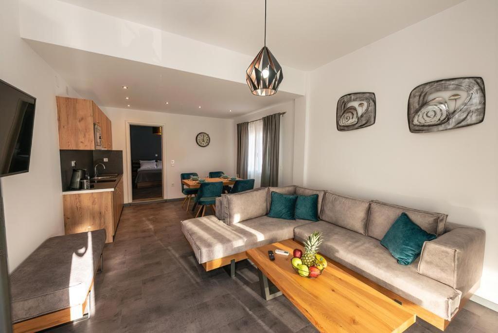 Ioulia'S Apartments Platariá Kültér fotó